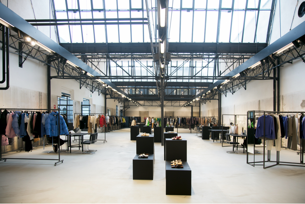 B2B fashion showroom and distributor